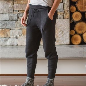 Lululemon gray cabin yogi sweater jogger pants